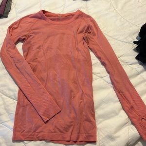 Swiftly Tech Long-sleeve shirt